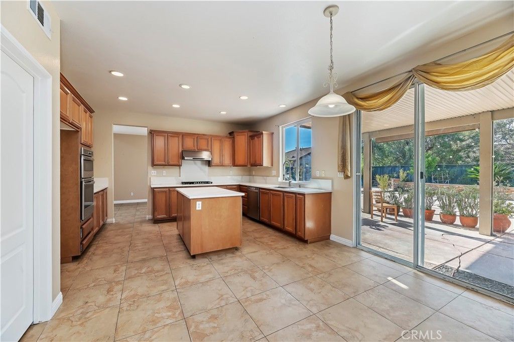 Image 14 of property listing at 22981 Nan, Wildomar, CA 92595