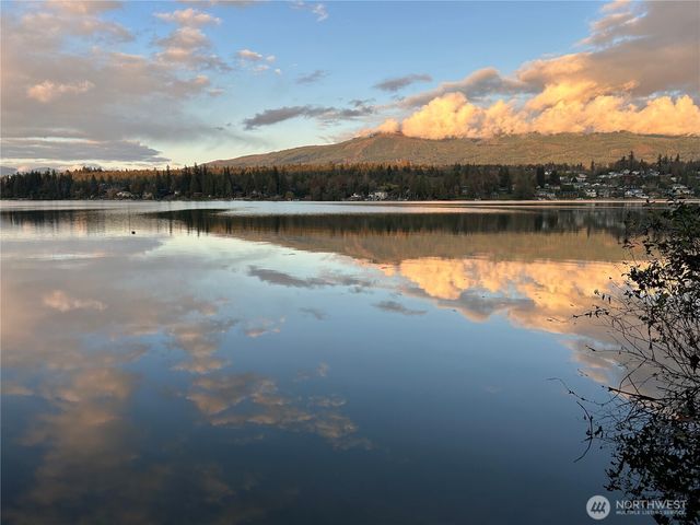 23415 Coots Cove Lane, Mount Vernon, WA 98274