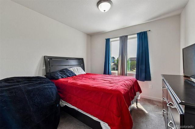 5037 Central Park Boulevard, Denver, CO 80238