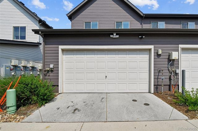5037 Central Park Boulevard, Denver, CO 80238