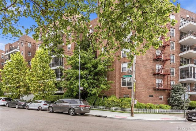 66-15 Thornton Place 5R, Rego Park, NY 11374