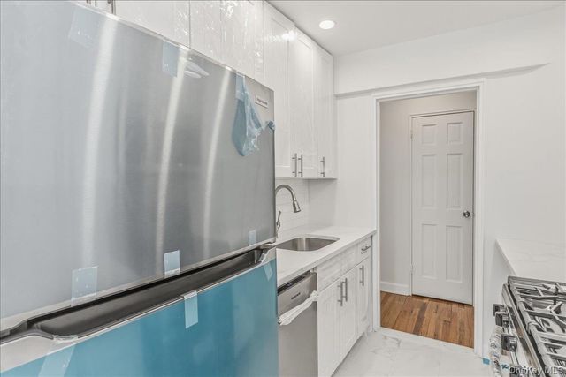 66-15 Thornton Place 5R, Rego Park, NY 11374