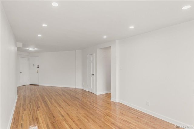 66-15 Thornton Place 5R, Rego Park, NY 11374