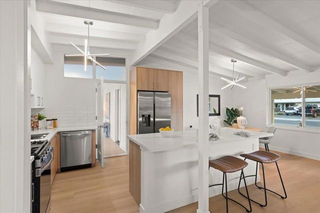 1734 Spring Street, Mountain View, CA 94043
