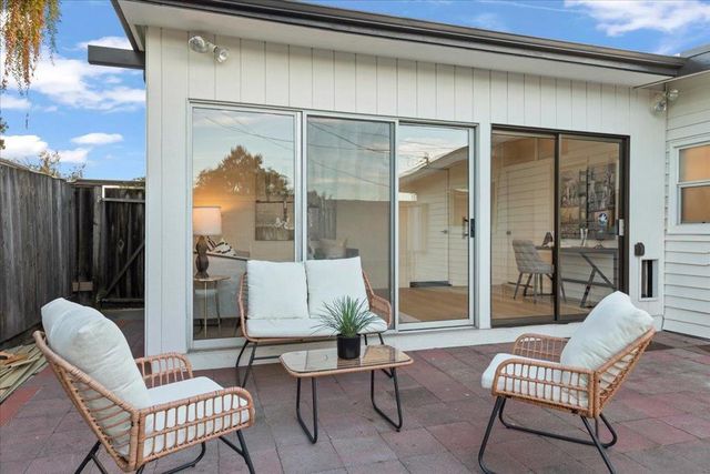 1734 Spring Street, Mountain View, CA 94043