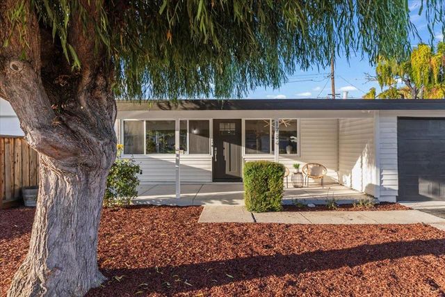 1734 Spring Street, Mountain View, CA 94043