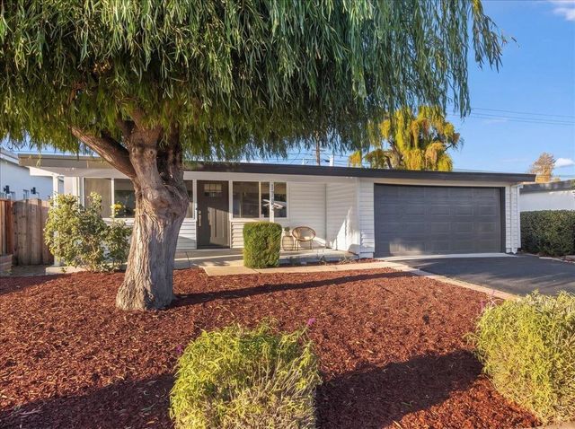 1734 Spring Street, Mountain View, CA 94043