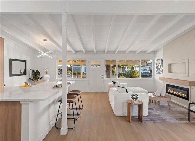 1734 Spring Street, Mountain View, CA 94043