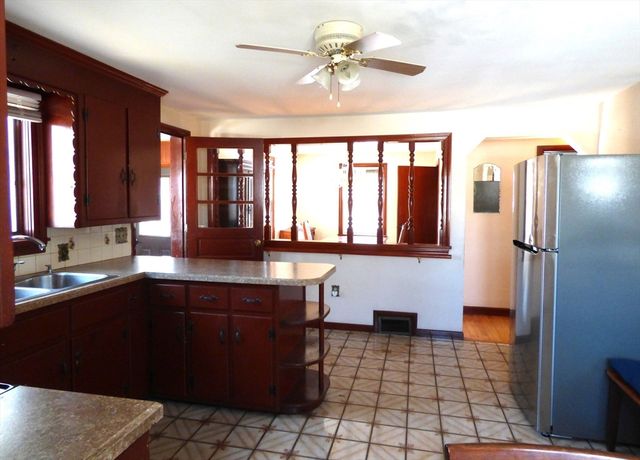 259 Prospect St, Ludlow, MA 01056