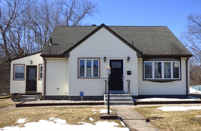 259 Prospect St, Ludlow, MA 01056