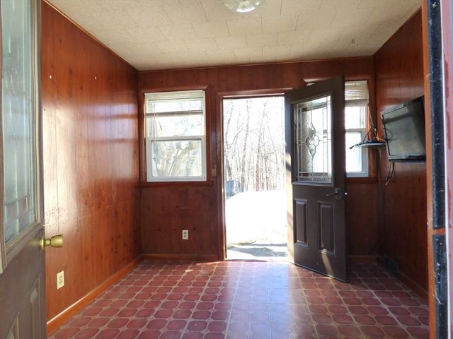 259 Prospect St, Ludlow, MA 01056