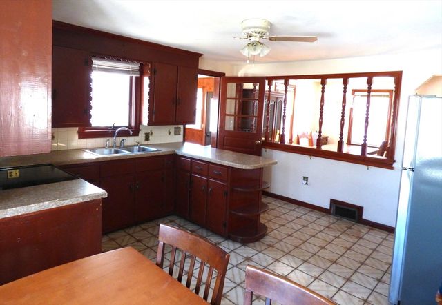 259 Prospect St, Ludlow, MA 01056