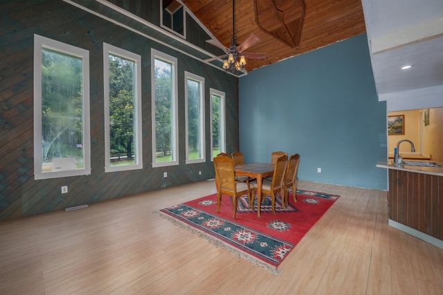 1791 Deer Creek Rd, Linden, TN 37096