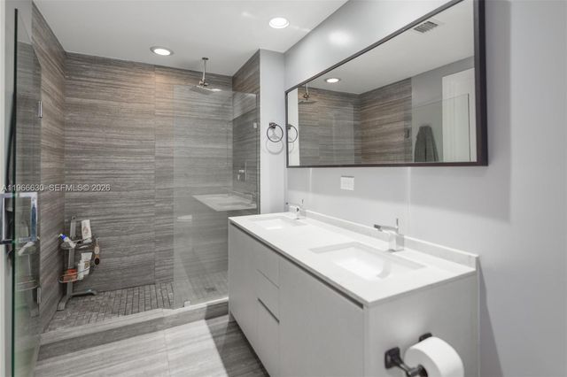 1010 Brickell Ave 3608, Miami, FL 33131