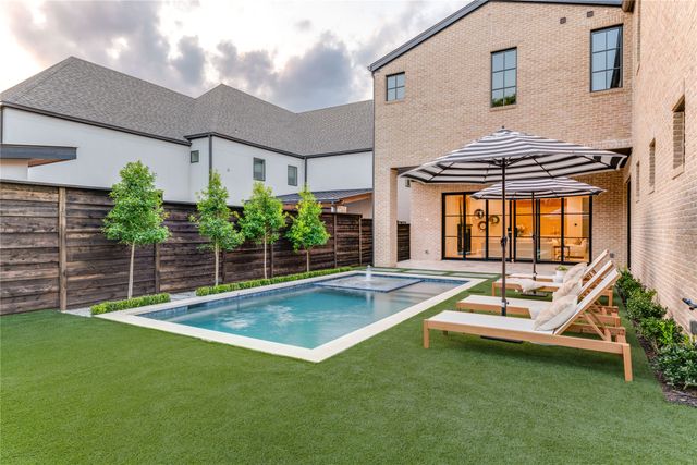 7226 Colgate Avenue, Dallas, TX 75225