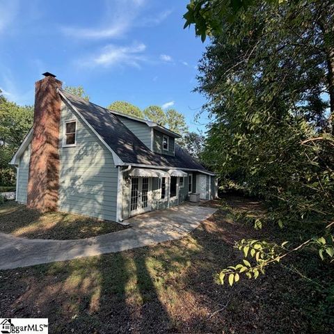 107 Ikes Court, Taylors, SC 29687