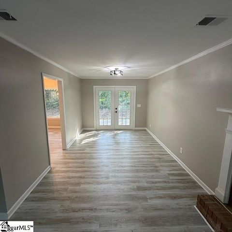 107 Ikes Court, Taylors, SC 29687