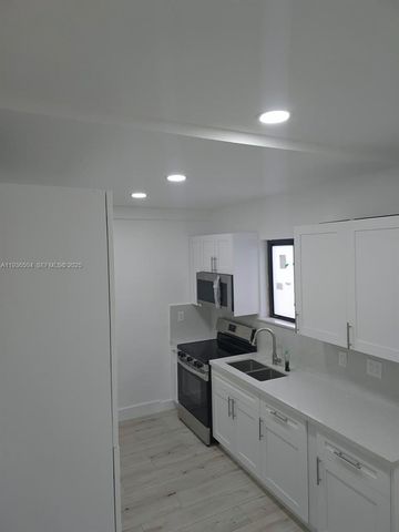 14410 NE 5th Pl 4, Miami, FL 33161