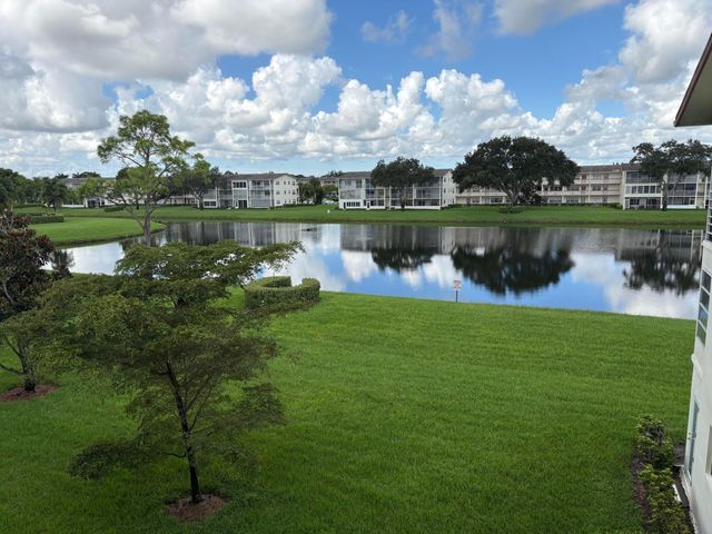 369 I Preston Drive, Boca Raton, FL 33434