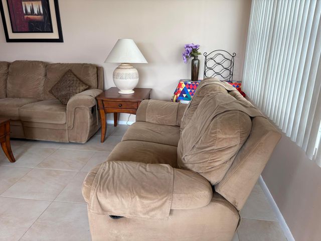 369 I Preston Drive, Boca Raton, FL 33434