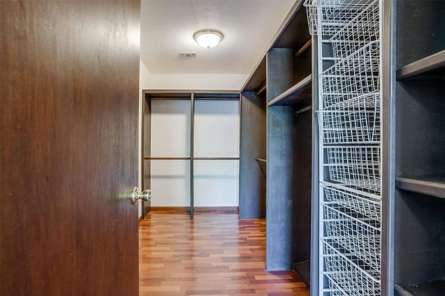 708 S Waco Street, Weatherford, TX 76086