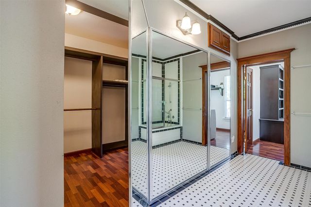 708 S Waco Street, Weatherford, TX 76086