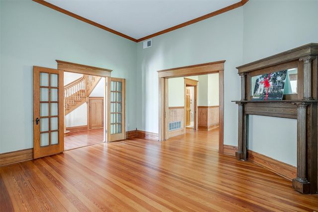 708 S Waco Street, Weatherford, TX 76086