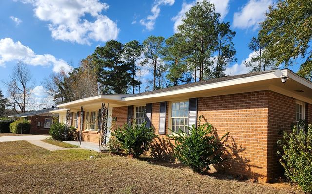 338 Parker Hills Dr, Ozark, AL 36360