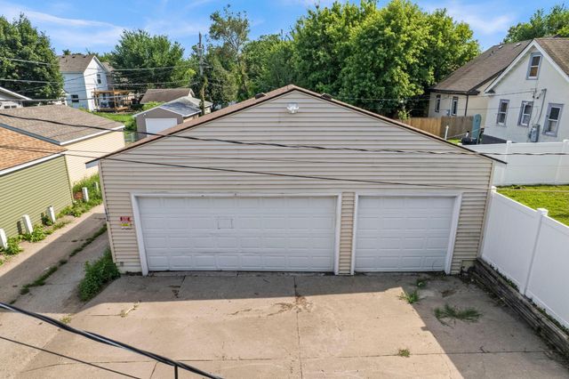 1634 Upton Avenue N, Minneapolis, MN 55411