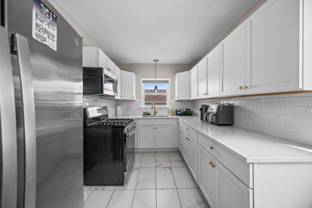 1634 Upton Avenue N, Minneapolis, MN 55411