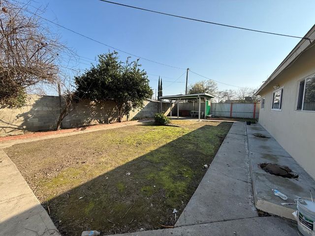 1123 Sutter, Modesto, CA 95351