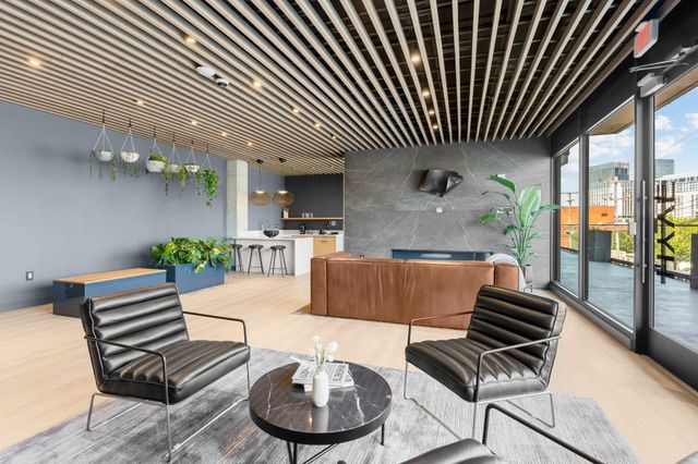 635 7th Ave S Apt 218, Nashville, TN 37203