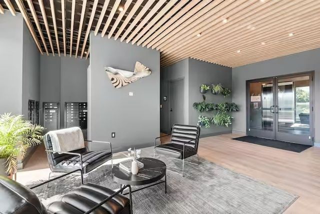 635 7th Ave S Apt 218, Nashville, TN 37203
