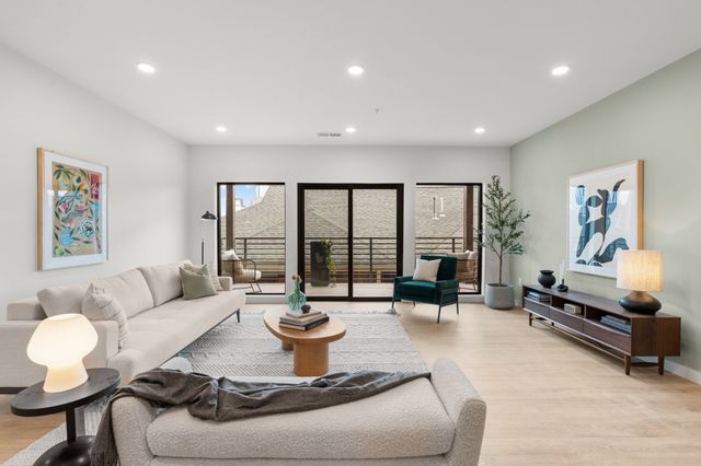 635 7th Ave S Apt 218, Nashville, TN 37203