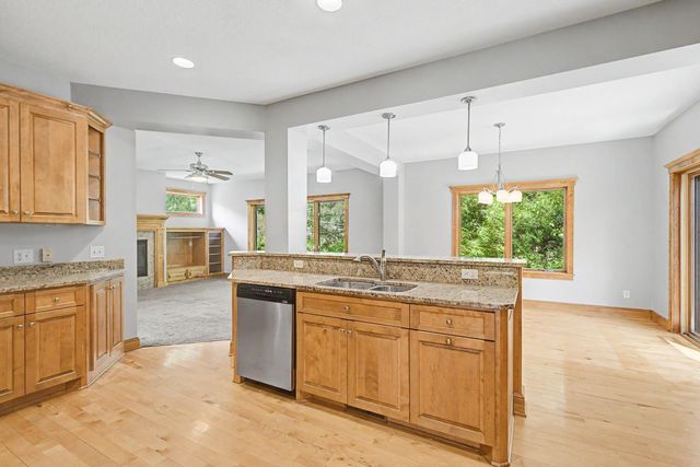 433 Majestic Court, Shoreview, MN 55126