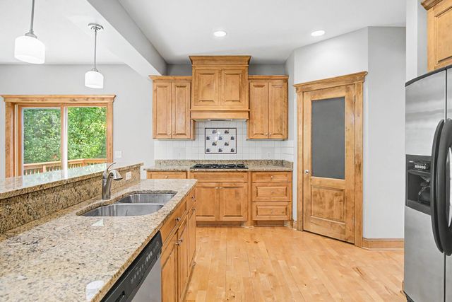 433 Majestic Court, Shoreview, MN 55126