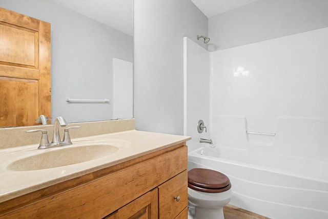 433 Majestic Court, Shoreview, MN 55126