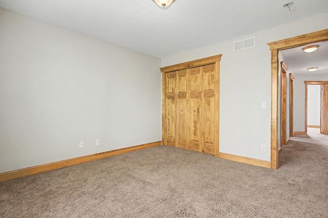 433 Majestic Court, Shoreview, MN 55126