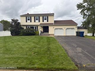 19 Fieldstone Lane, Ocean Twp, NJ 07712