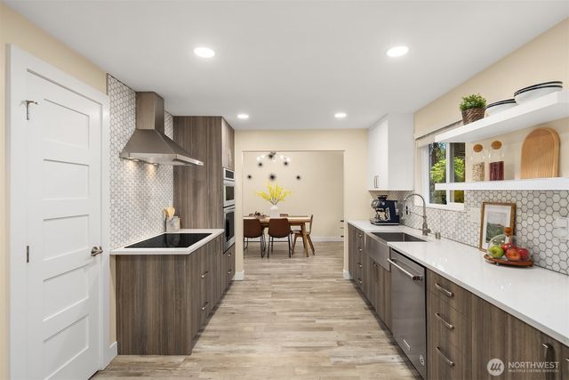 6279 NE 154th Street, Kenmore, WA 98028