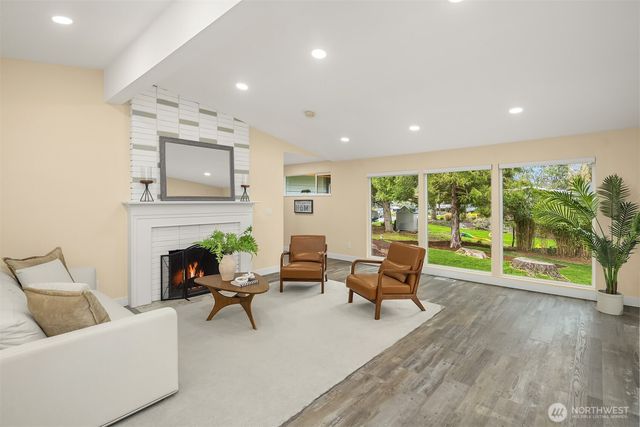 6279 NE 154th Street, Kenmore, WA 98028
