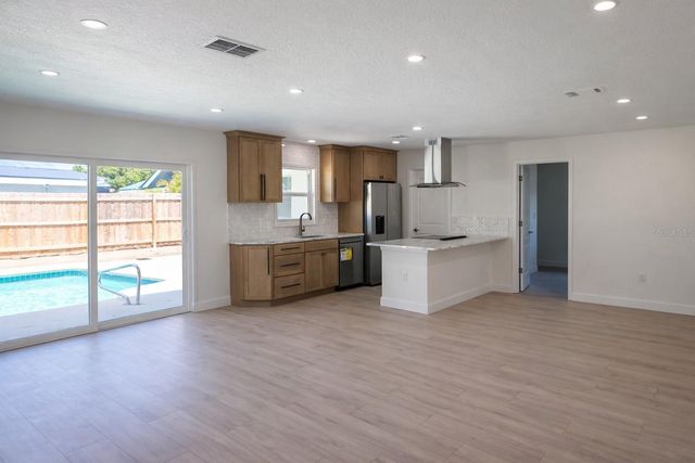 4018 29TH AVENUE W, Bradenton, FL 34205