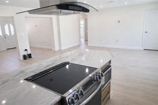 4018 29TH AVENUE W, Bradenton, FL 34205