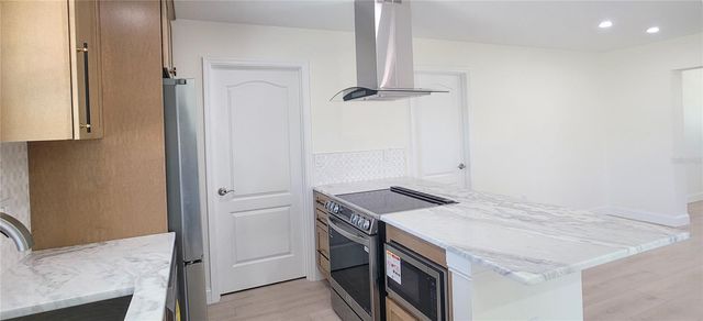 4018 29TH AVENUE W, Bradenton, FL 34205