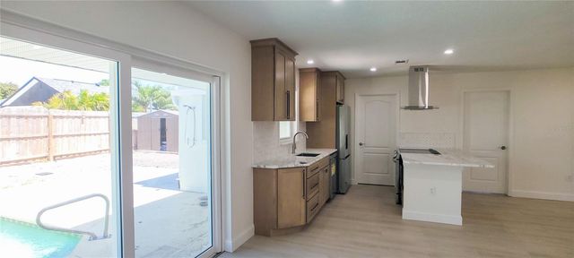 4018 29TH AVENUE W, Bradenton, FL 34205