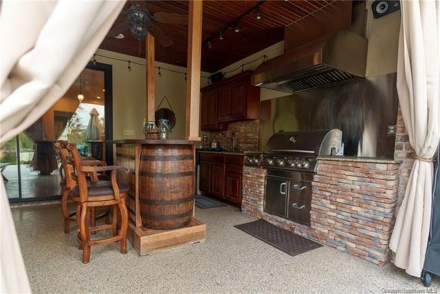 902 Hollis Road, Westlake, LA 70669