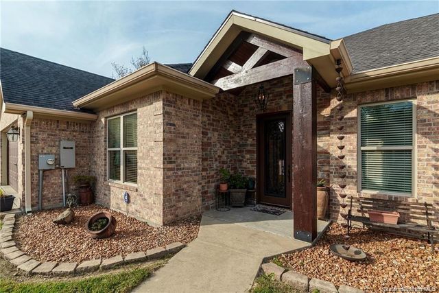 902 Hollis Road, Westlake, LA 70669