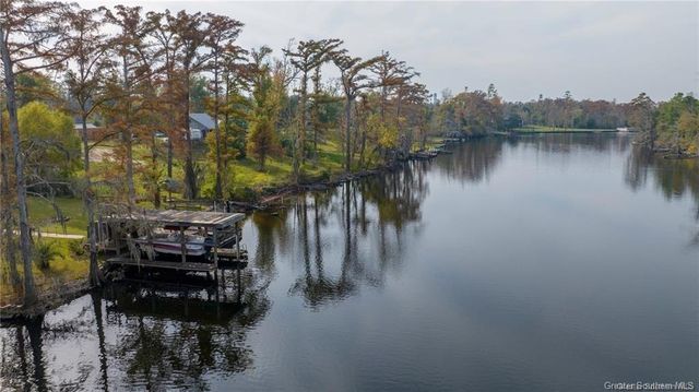 902 Hollis Road, Westlake, LA 70669