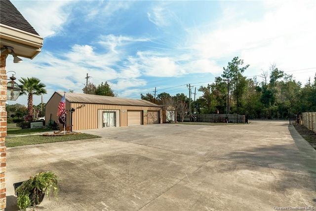 902 Hollis Road, Westlake, LA 70669