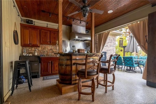 902 Hollis Road, Westlake, LA 70669